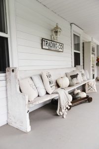 36d9b663643af70287f338a118b1af6a Farmhouse Porch Decorating Ideas throughout proportions 736 X 1102