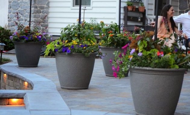 8 Ways To Perk Up Your Porch And Patio This Spring Porch Patios regarding dimensions 736 X 1111