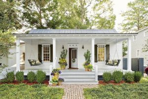 99 Easy Diy Farmhouse Front Porch Decorating Ideas 99homy for measurements 1092 X 728