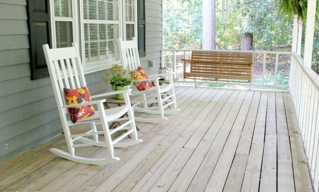 Decorating Front Porches With Rocking Chairs Really Need To intended for sizing 1600 X 1067