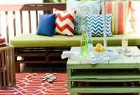 Diy Pallet Furniture A Patio Makeover within proportions 800 X 1198