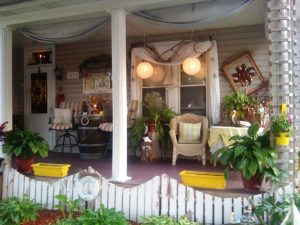 Front Porch Decorating Ideas Country Homes Alternative 17082 inside proportions 1024 X 768