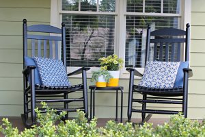 Front Porch Table And Chairs Sets Front Porch Light for measurements 1600 X 1066