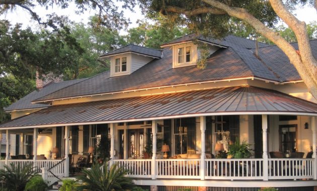 Love A Wrap Around Porch I Can See Myself Sitting There With pertaining to proportions 1600 X 1200