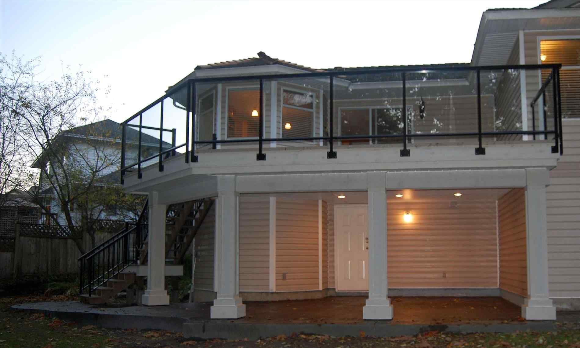 second-story-deck-above-a-paver-patio-www-creative-earthscapes