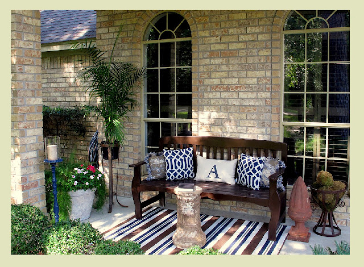 Small Front Porch Bench And Pillows Front Porch Light Extra Cute for size 1200 X 881