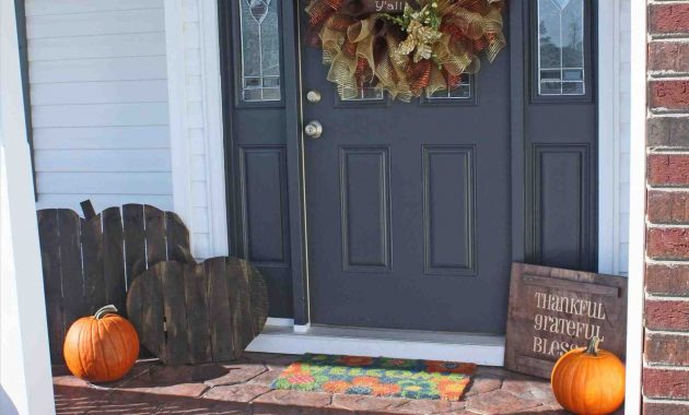 The Images Collection Of Fall Decor Front Porch Decor Decorating with regard to measurements 1899 X 2849